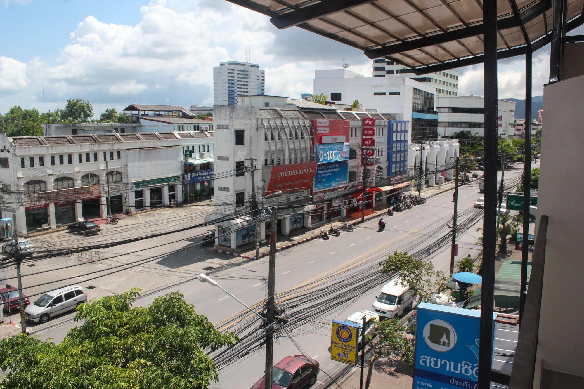 Lub Sbuy Hostal Phuket